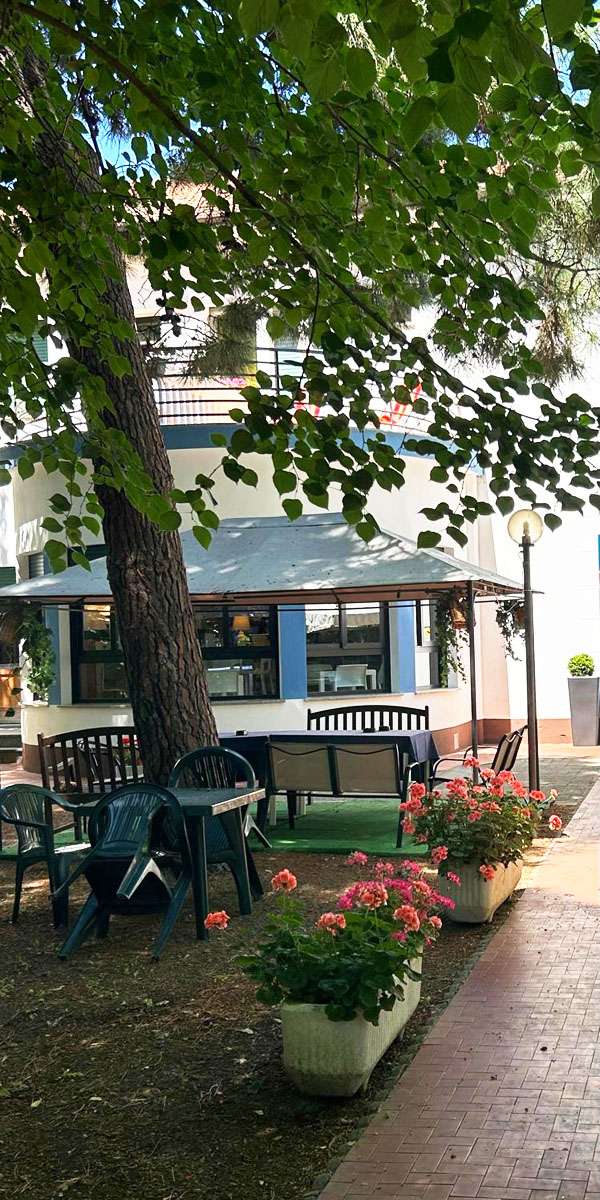 Residence Riccione - giardino