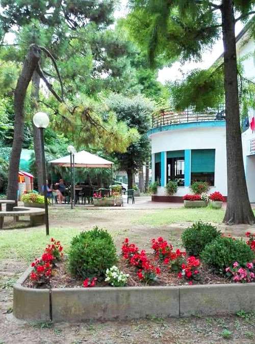 Residence Riccione - giardino